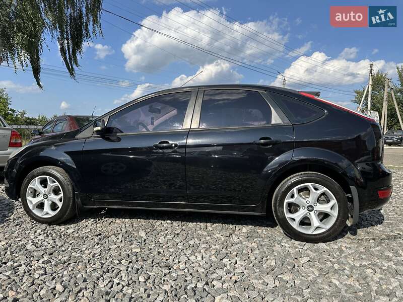 Хэтчбек Ford Focus 2008 в Смеле