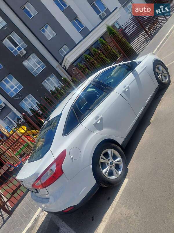 Седан Ford Focus 2013 в Ирпене
