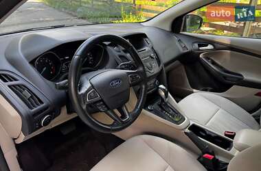 Седан Ford Focus 2016 в 