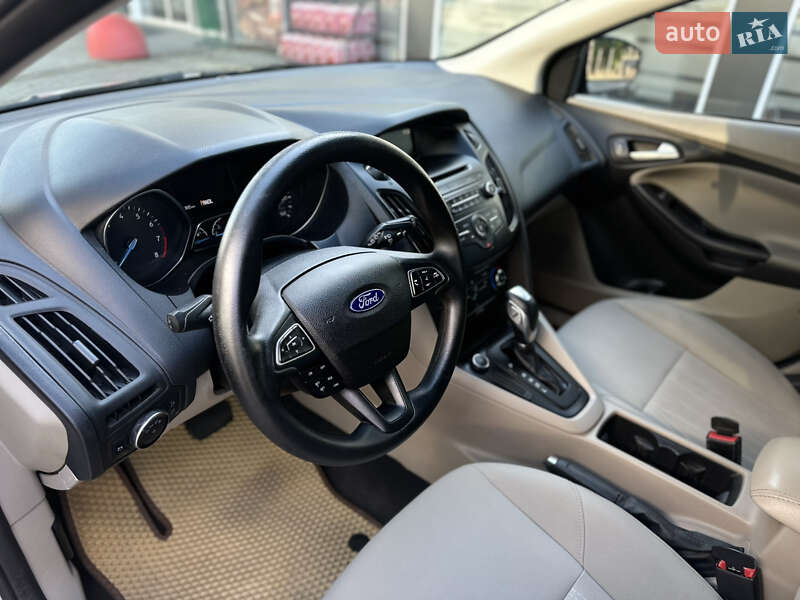 Хэтчбек Ford Focus 2015 в Житомире