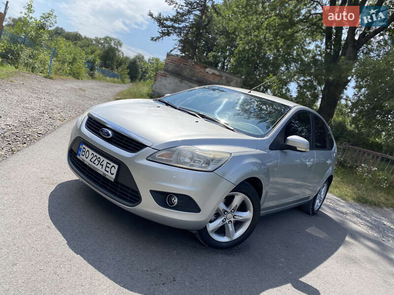 Хэтчбек Ford Focus 2010 в Тернополе