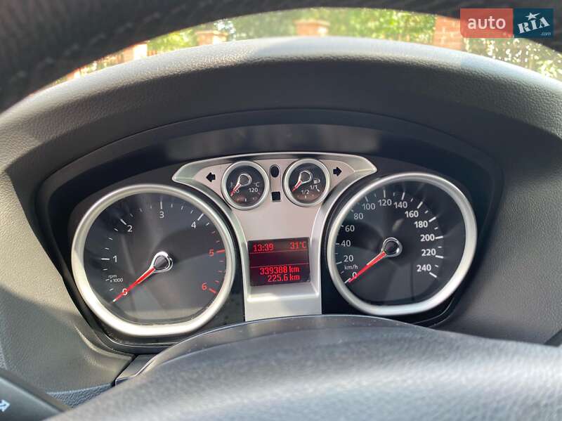Хэтчбек Ford Focus 2010 в Тернополе