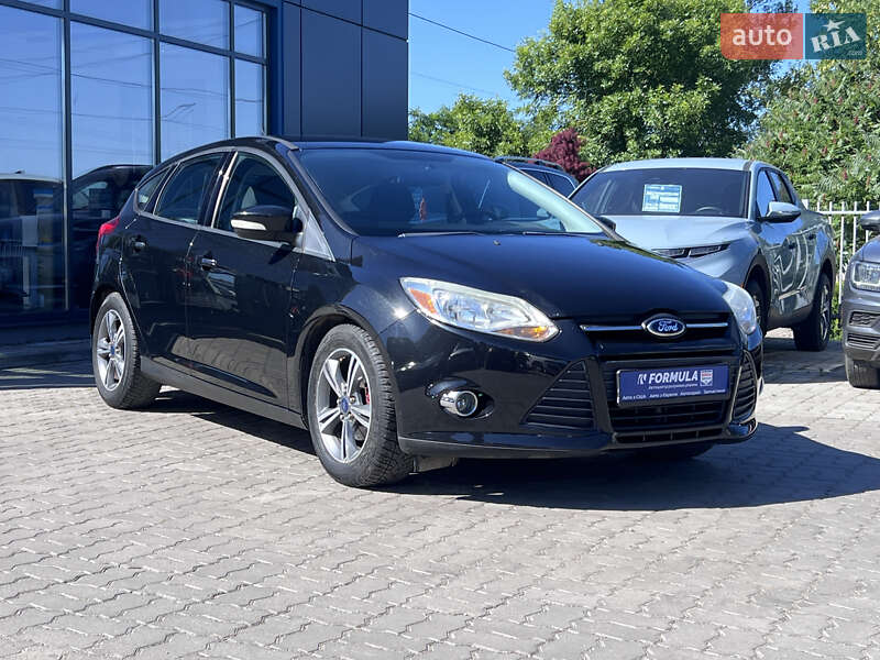 Хэтчбек Ford Focus 2014 в Нововолынске