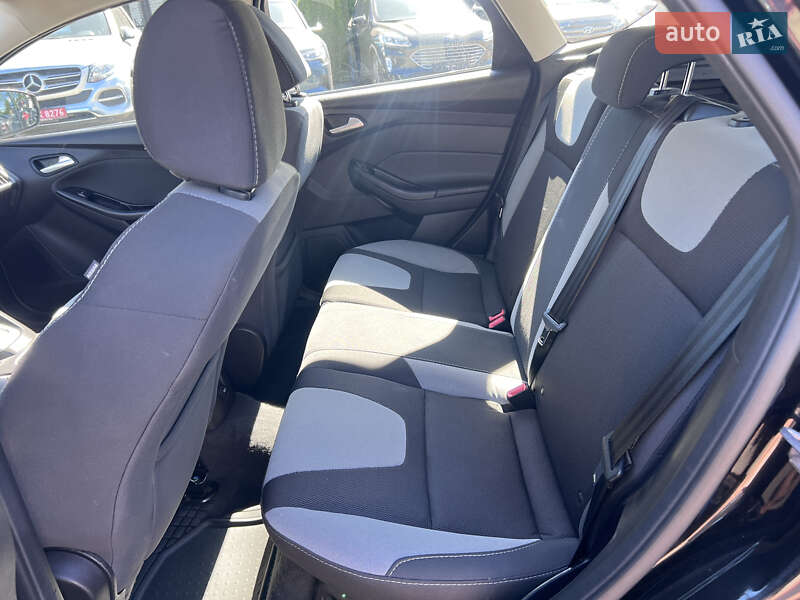 Хэтчбек Ford Focus 2014 в Нововолынске