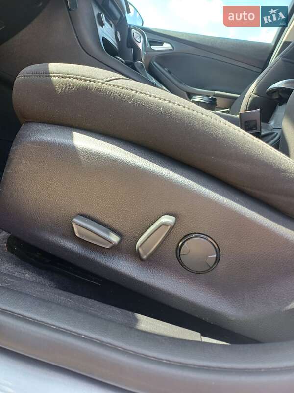 Хэтчбек Ford Focus 2015 в Коростене