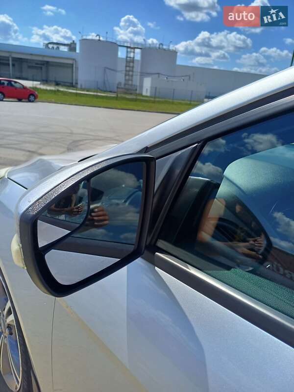 Хэтчбек Ford Focus 2015 в Коростене