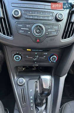 Хэтчбек Ford Focus 2015 в 