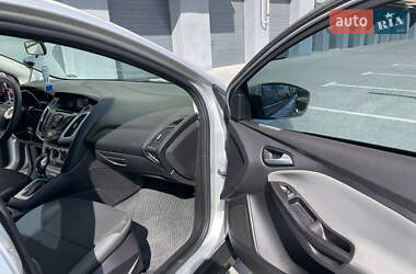 Седан Ford Focus 2012 в 