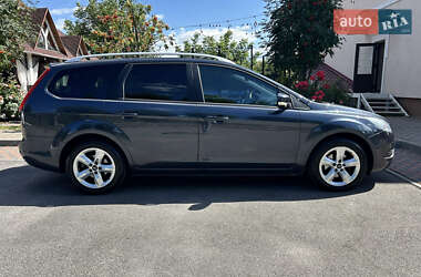 Универсал Ford Focus 2010 в 
