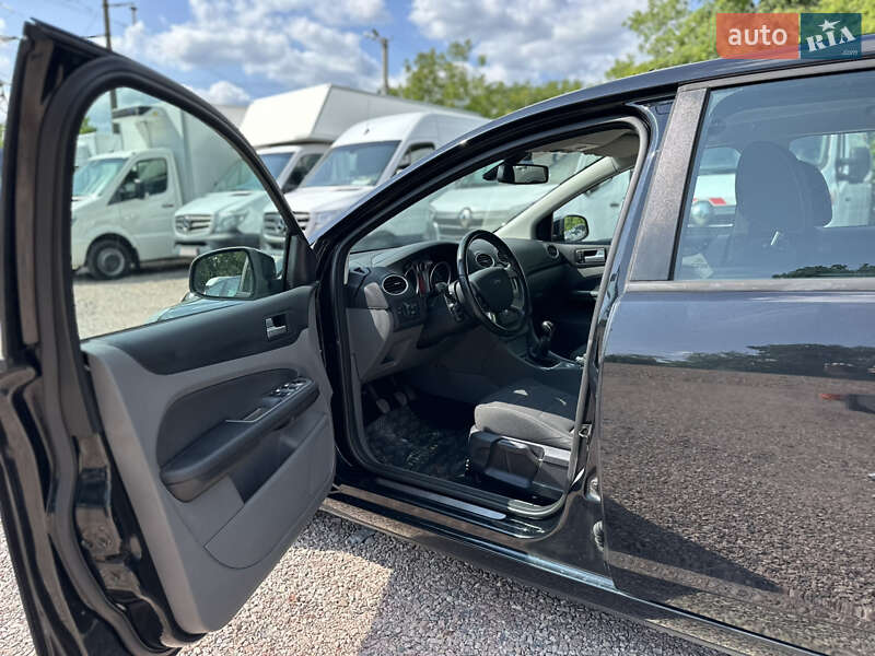 Универсал Ford Focus 2011 в Ровно