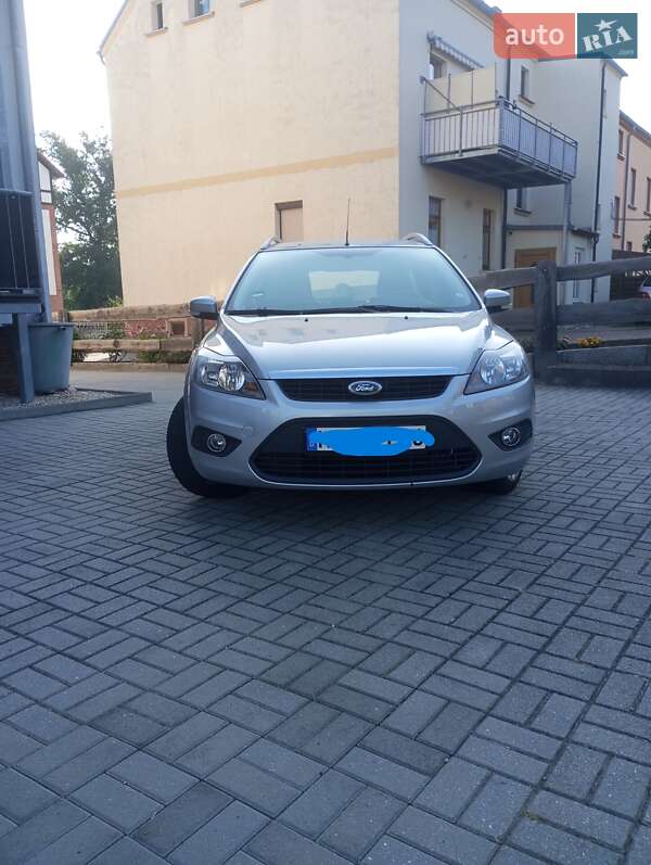 Универсал Ford Focus 2010 в Киеве фото 2 Универсал Ford Focus 2010 в Киеве