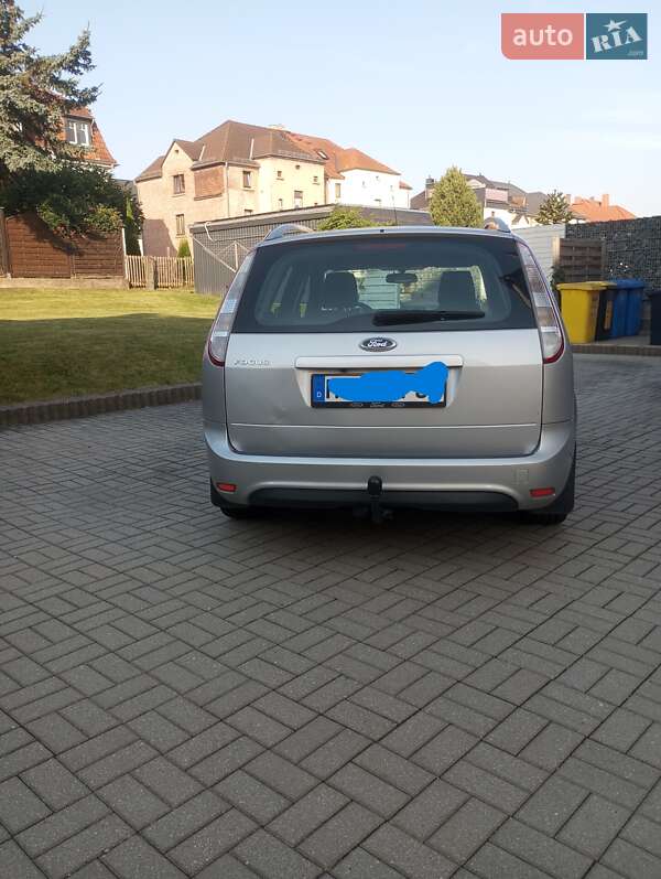Универсал Ford Focus 2010 в Киеве фото 5 Универсал Ford Focus 2010 в Киеве