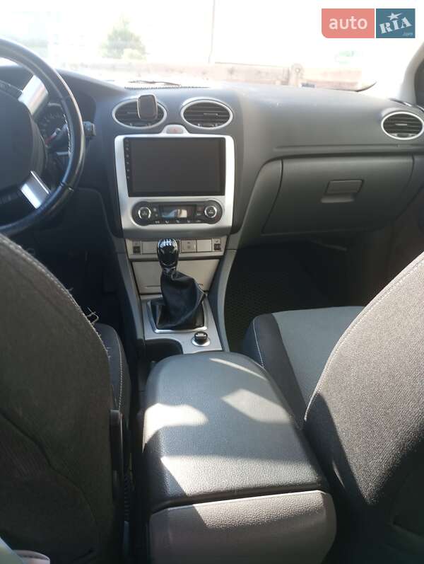 Универсал Ford Focus 2010 в Киеве фото 11 Универсал Ford Focus 2010 в Киеве