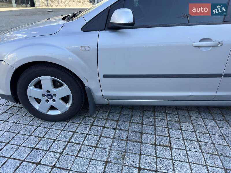 Хэтчбек Ford Focus 2006 в Киеве