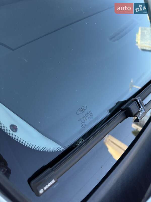 Хэтчбек Ford Focus 2006 в Киеве