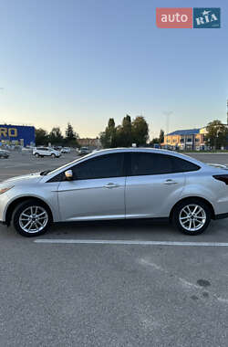 Седан Ford Focus 2016 в 