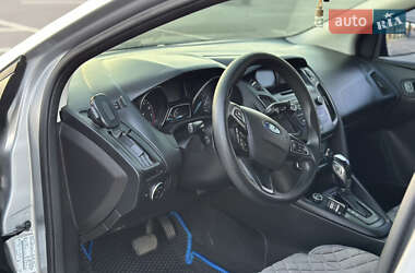 Седан Ford Focus 2016 в 