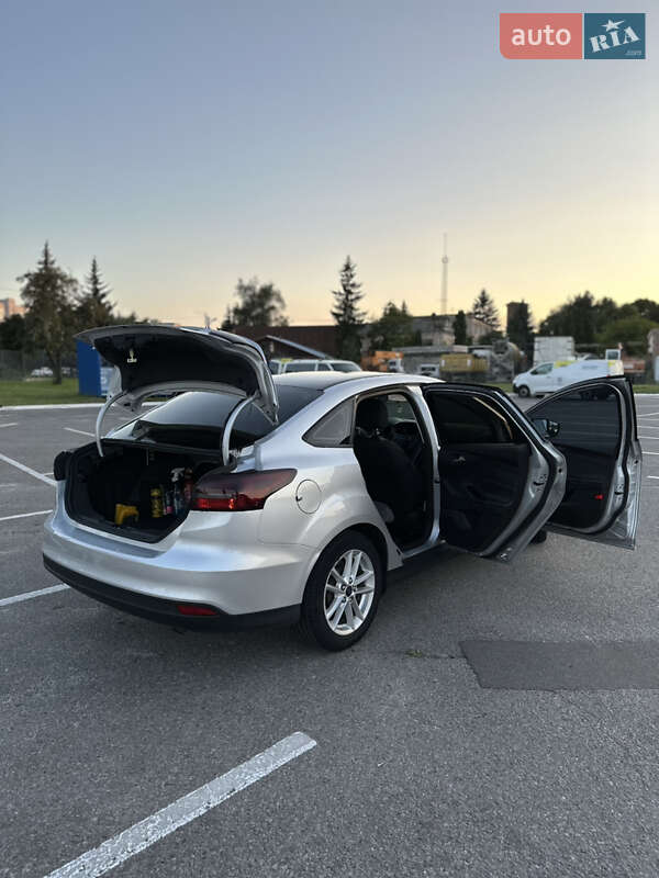 Седан Ford Focus 2016 в Житомире фото 35 Седан Ford Focus 2016 в Житомире