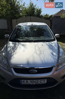 Хэтчбек Ford Focus 2011 в Смеле