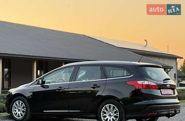 Универсал Ford Focus 2012 в 