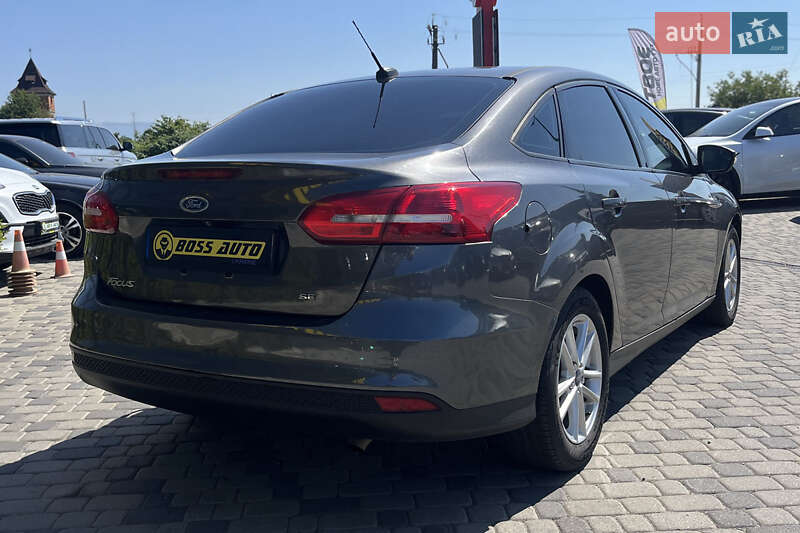 Седан Ford Focus 2015 в Мукачево