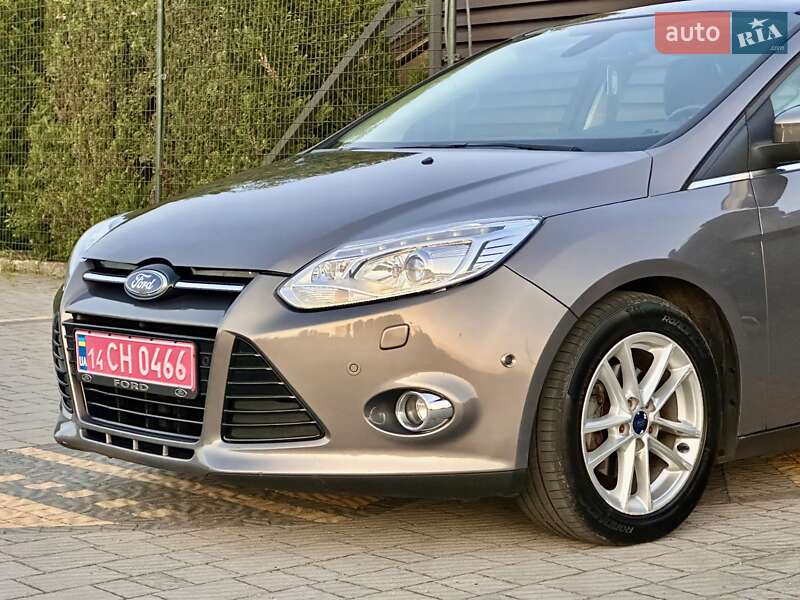Хэтчбек Ford Focus 2012 в Стрые