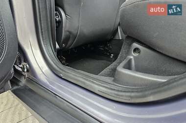 Хэтчбек Ford Focus 2012 в 