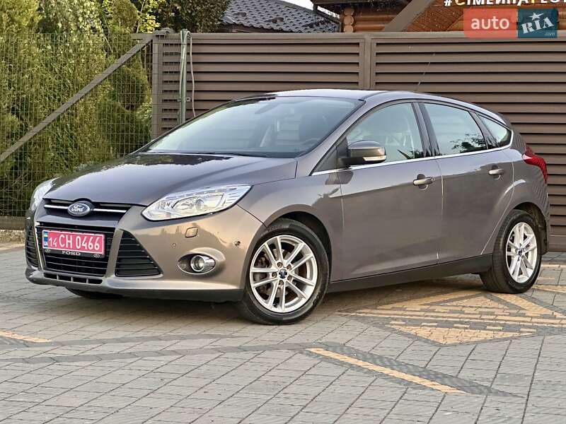 Хэтчбек Ford Focus 2012 в Стрые