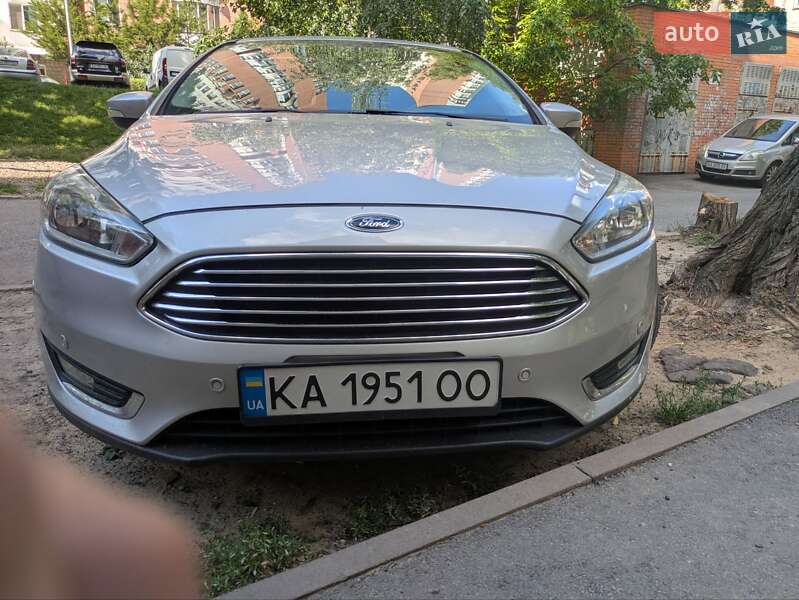 Седан Ford Focus 2015 в Киеве