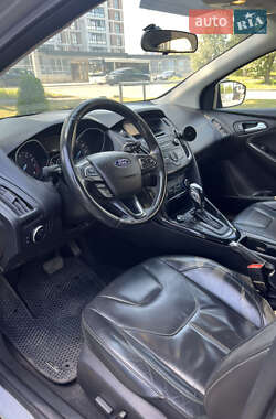 Хэтчбек Ford Focus 2016 в 