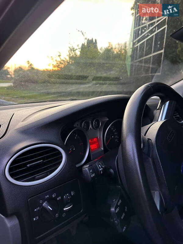 Универсал Ford Focus 2008 в Остроге