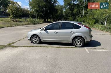 Хэтчбек Ford Focus 2006 в 