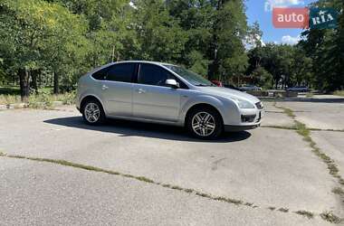 Хэтчбек Ford Focus 2006 в 