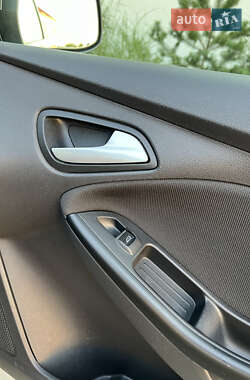 Универсал Ford Focus 2012 в 