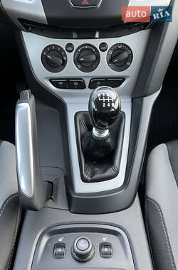 Универсал Ford Focus 2012 в 