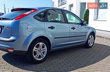 Хэтчбек Ford Focus 2006 в 