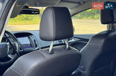 Хэтчбек Ford Focus 2013 в 