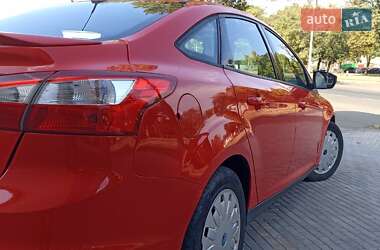 Седан Ford Focus 2011 в 