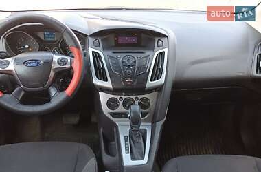 Седан Ford Focus 2011 в 