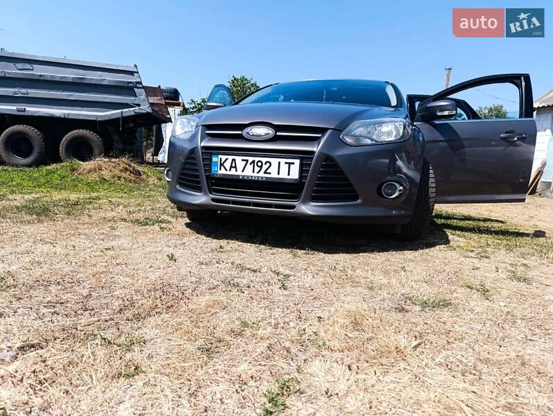 Хэтчбек Ford Focus 2013 в Ширяево