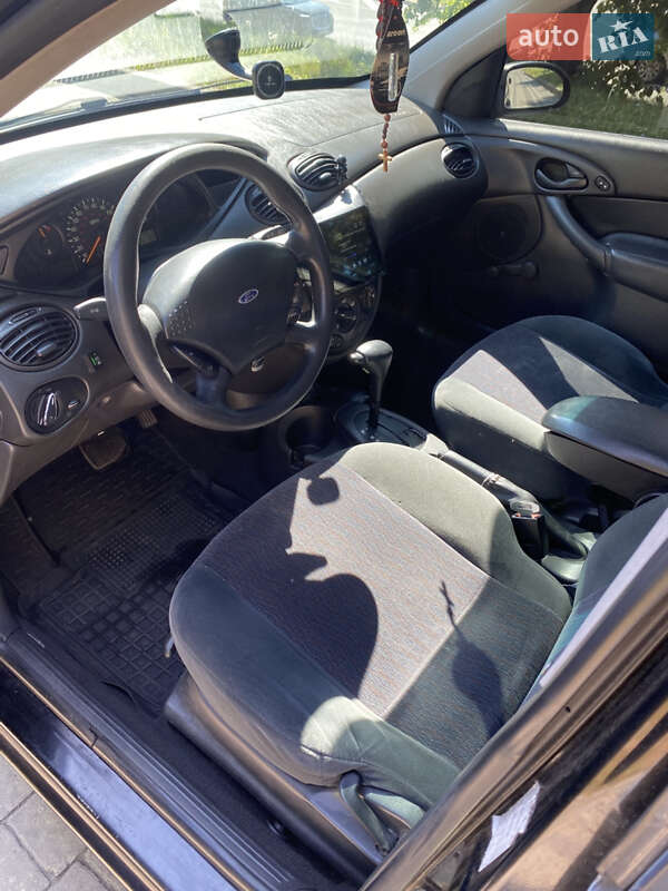Седан Ford Focus 2000 в Львове