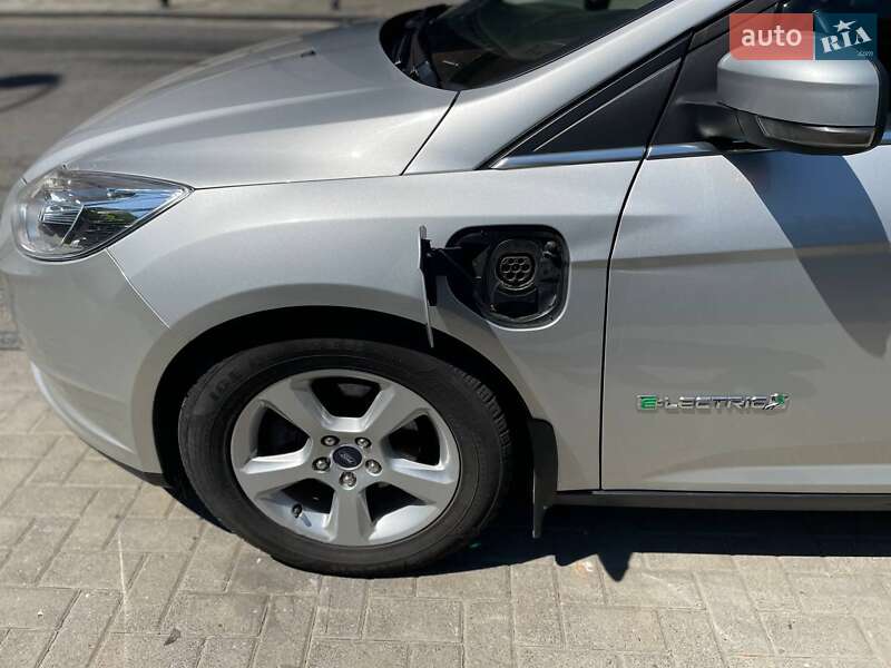 Хэтчбек Ford Focus 2018 в Черновцах
