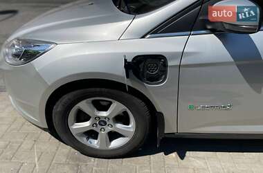 Хэтчбек Ford Focus 2018 в 