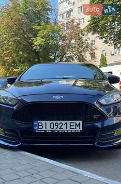 Хэтчбек Ford Focus 2016 в 