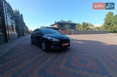 Хэтчбек Ford Focus 2014 в 