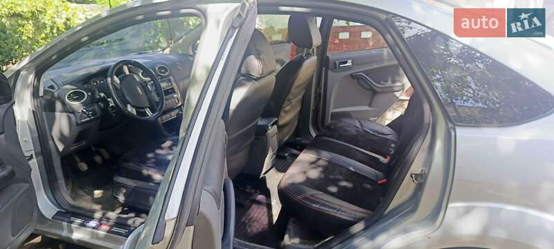 Седан Ford Focus 2005 в Черкассах фото 3 Седан Ford Focus 2005 в Черкассах