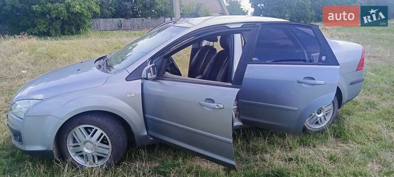 Седан Ford Focus 2005 в Черкассах фото 7 Седан Ford Focus 2005 в Черкассах