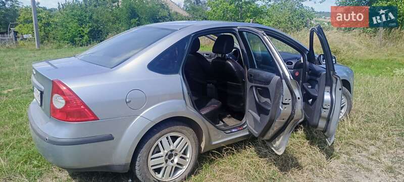 Седан Ford Focus 2005 в Черкассах фото 8 Седан Ford Focus 2005 в Черкассах