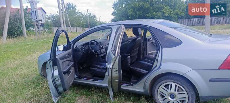 Седан Ford Focus 2005 в Черкассах фото 9 Седан Ford Focus 2005 в Черкассах