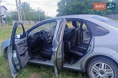 Седан Ford Focus 2005 в 